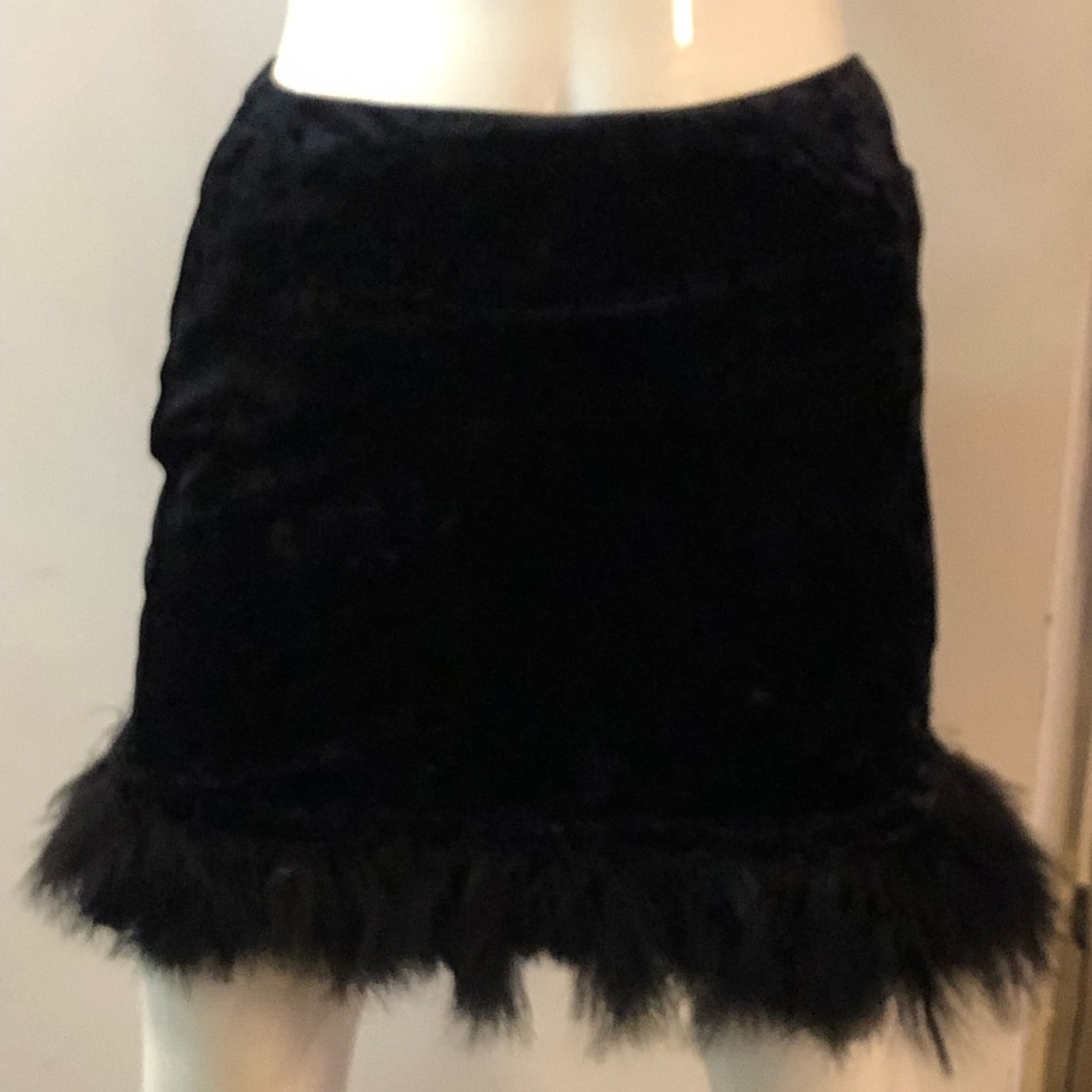 Black velvet skirt with feathers trim